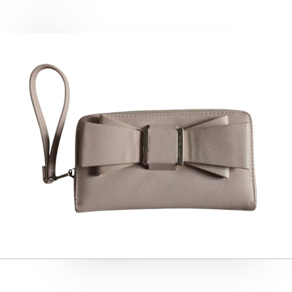 Betsey Johnson Pale Pink Bow Wristlet/Clutch